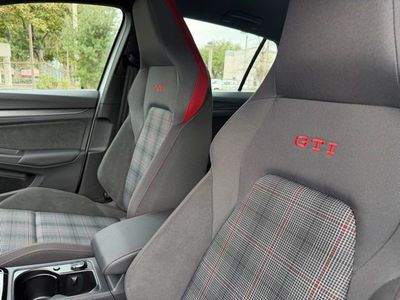 2026 Volkswagen Golf GTI - Photo 16