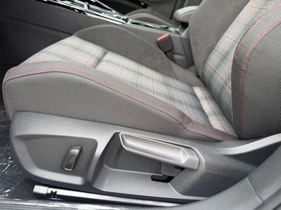 2026 Volkswagen Golf GTI - Photo 13