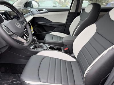2026 Volkswagen Taos - Photo 14