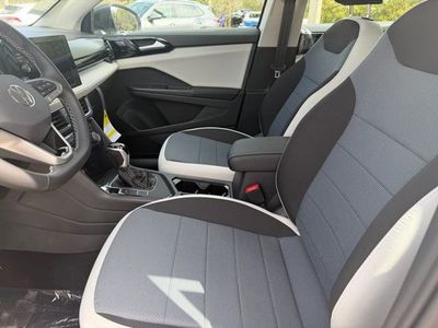 2026 Volkswagen Taos - Photo 13