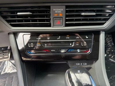 2026 Volkswagen Jetta - Photo 21