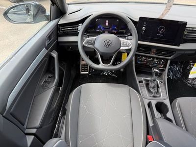2026 Volkswagen Jetta - Photo 10