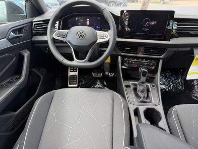 2026 Volkswagen Jetta - Photo 9