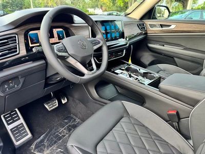 2026 Volkswagen Atlas - Photo 16