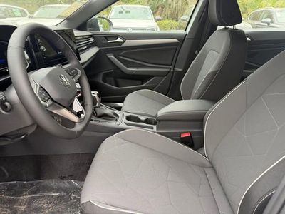 2026 Volkswagen Jetta - Photo 13