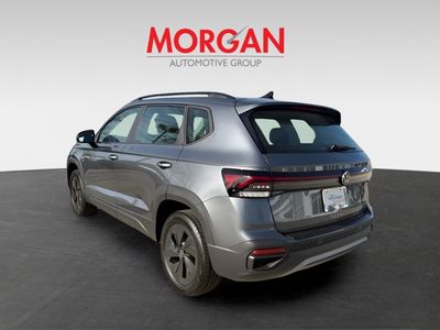 2026 Volkswagen Taos - Photo 4