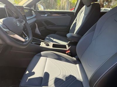 2026 Volkswagen Tiguan - Photo 14