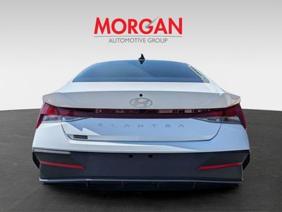 2024 Hyundai Elantra - Photo 4