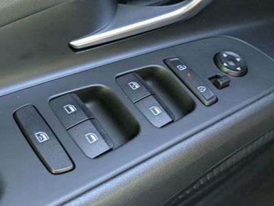 2024 Hyundai Elantra - Photo 20