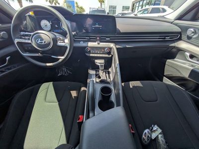 2024 Hyundai Elantra - Photo 13