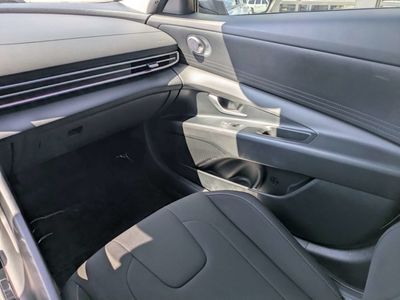 2024 Hyundai Elantra - Photo 15