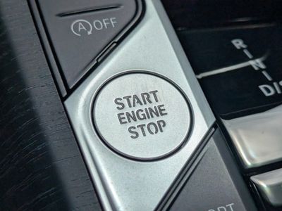 2025 BMW 3 Series - Photo 21
