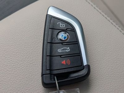 2025 BMW 3 Series - Photo 22