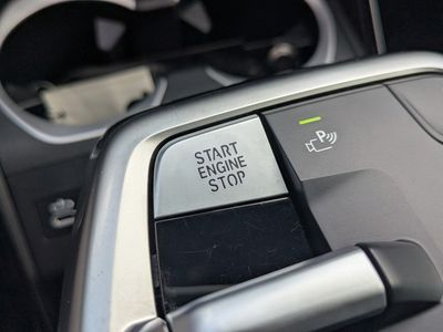 2025 BMW X1 - Photo 24