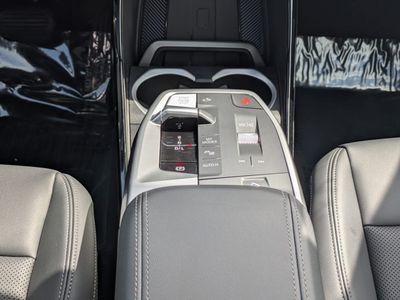 2025 BMW X1 - Photo 16