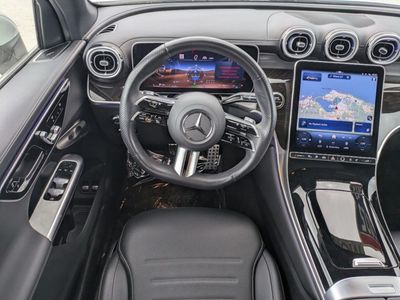 2025 Mercedes-Benz GLC - Photo 13