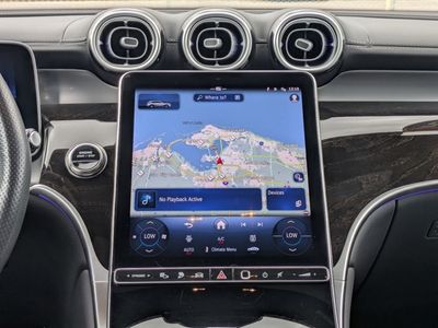 2025 Mercedes-Benz GLC - Photo 15