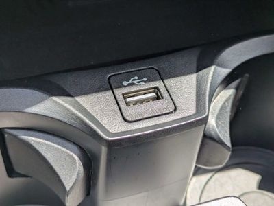 2023 BMW 3 Series - Photo 17