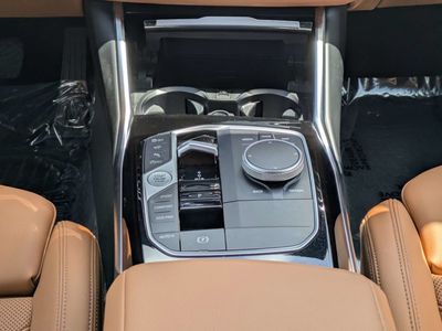 2023 BMW 3 Series - Photo 16