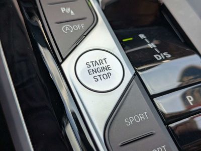 2023 BMW 3 Series - Photo 24