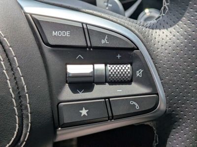 2025 Genesis G70 - Photo 24