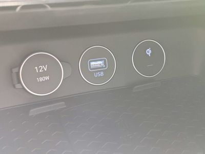 2025 Genesis G70 - Photo 20