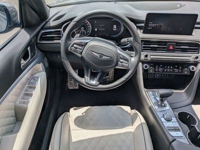 2025 Genesis G70 - Photo 14