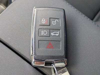 2026 Land Rover Range Rover Evoque - Photo 25