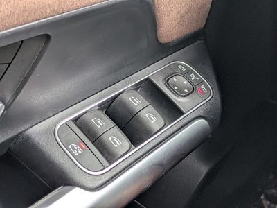 2024 Mercedes-Benz GLA - Photo 18