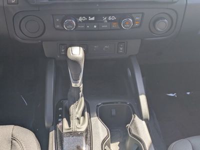 2026 Nissan Frontier — photo 16 view