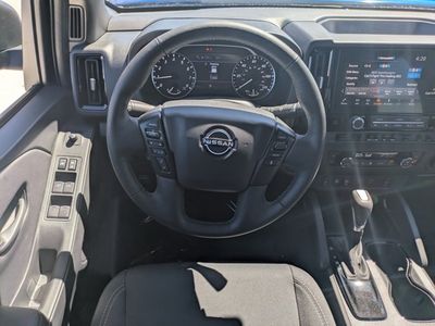 2026 Nissan Frontier — photo 13 view