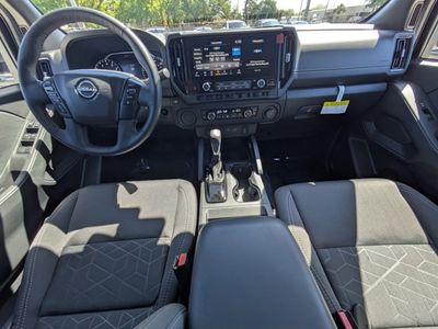 2026 Nissan Frontier — photo 12 view