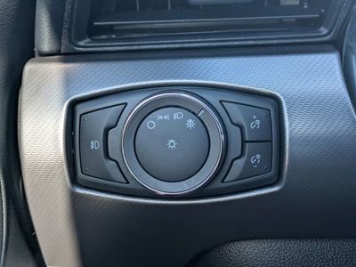 2021 Ford Mustang - Photo 20