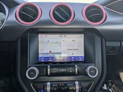 2021 Ford Mustang - Photo 15