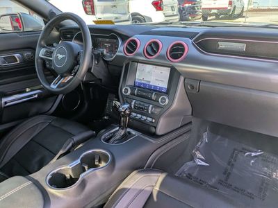 2021 Ford Mustang - Photo 12