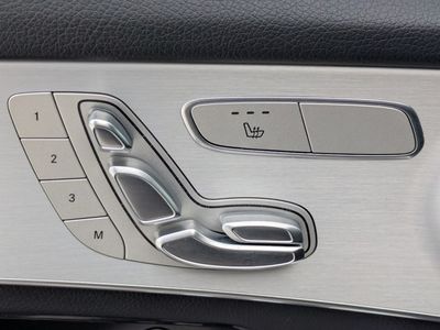2022 Mercedes-Benz GLC - Photo 17