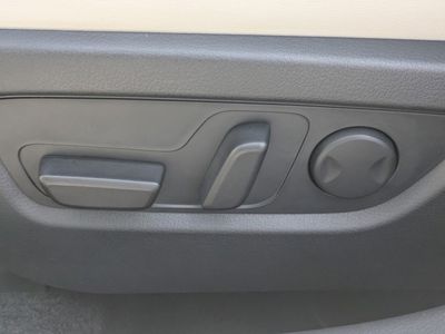 2026 Mazda CX-30 - Photo 17