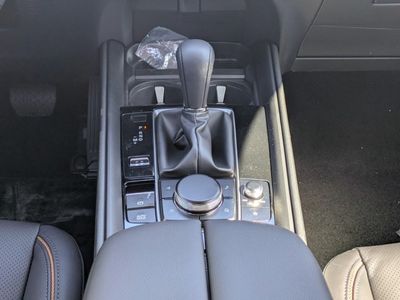 2026 Mazda CX-50 - Photo 16