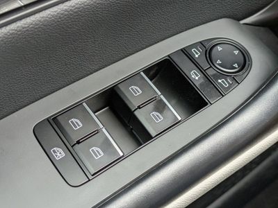 2026 Mazda CX-50 - Photo 19