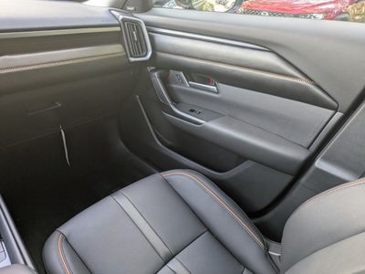 2026 Mazda CX-50 - Photo 14