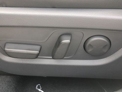 2026 Mazda CX-50 Hybrid — photo 17 view