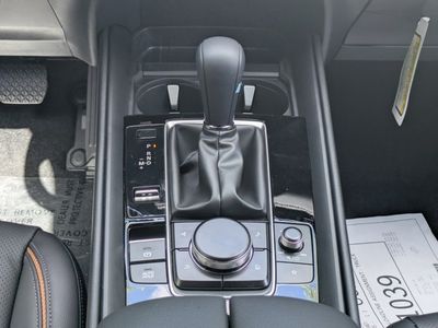 2026 Mazda CX-50 - Photo 16