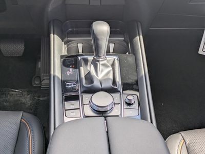 2026 Mazda CX-50 - Photo 16