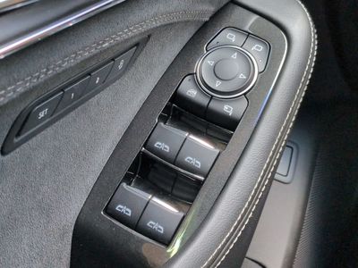2023 Cadillac CT5 - Photo 25