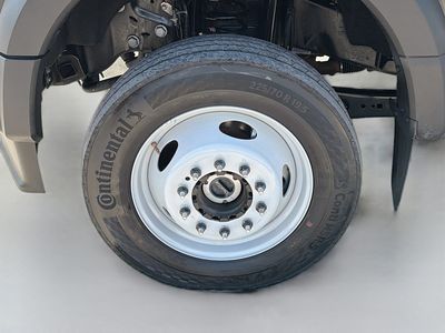 2024 Ford F-450SD - Photo 40