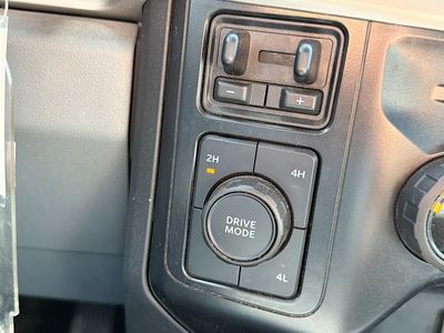 2024 Ford F-450SD - Photo 28