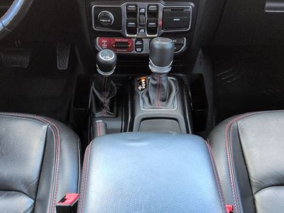 2020 Jeep Gladiator - Photo 19
