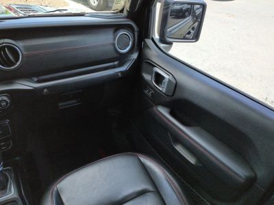 2020 Jeep Gladiator - Photo 17