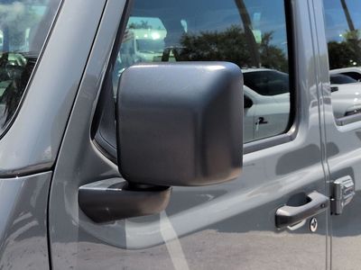 2022 Jeep Wrangler - Photo 12