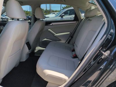 2021 Volkswagen Passat - Photo 14